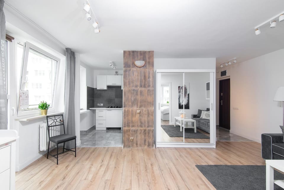 TV and multimedia, Kitchen or kitchenette, Living room, Dining area