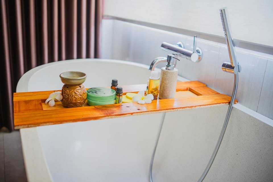 Bathroom, Bath