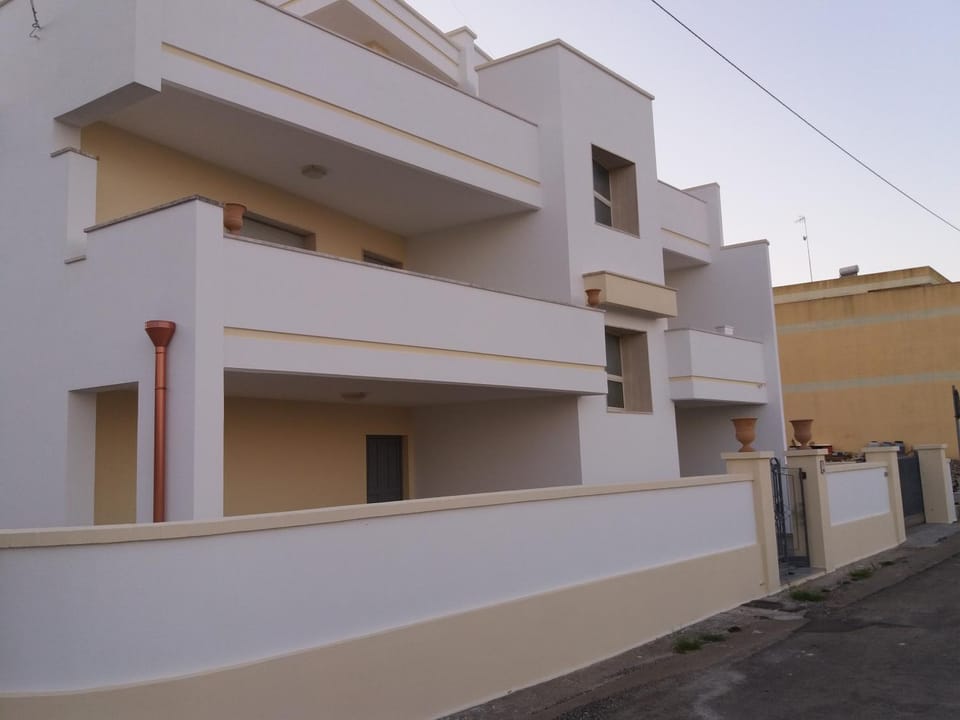 Property building, Balcony/Terrace