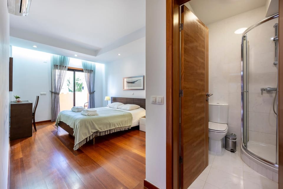 Bathroom, Bedroom