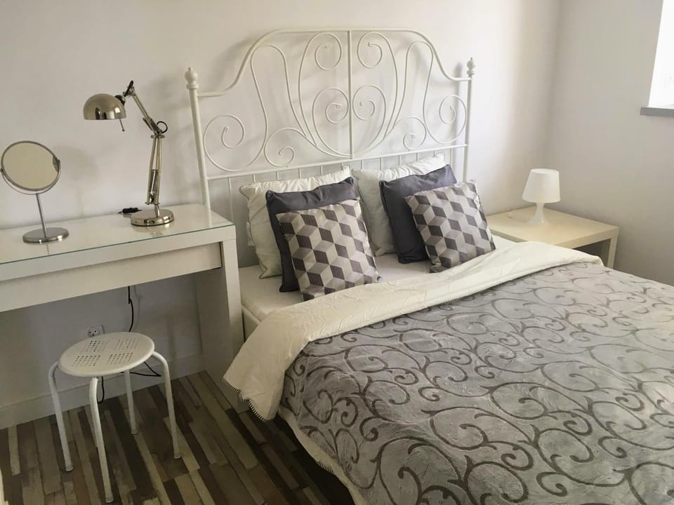 Bathroom, Bedroom