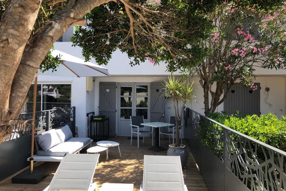 Les Terrasses Levantines Apartment in Hyères