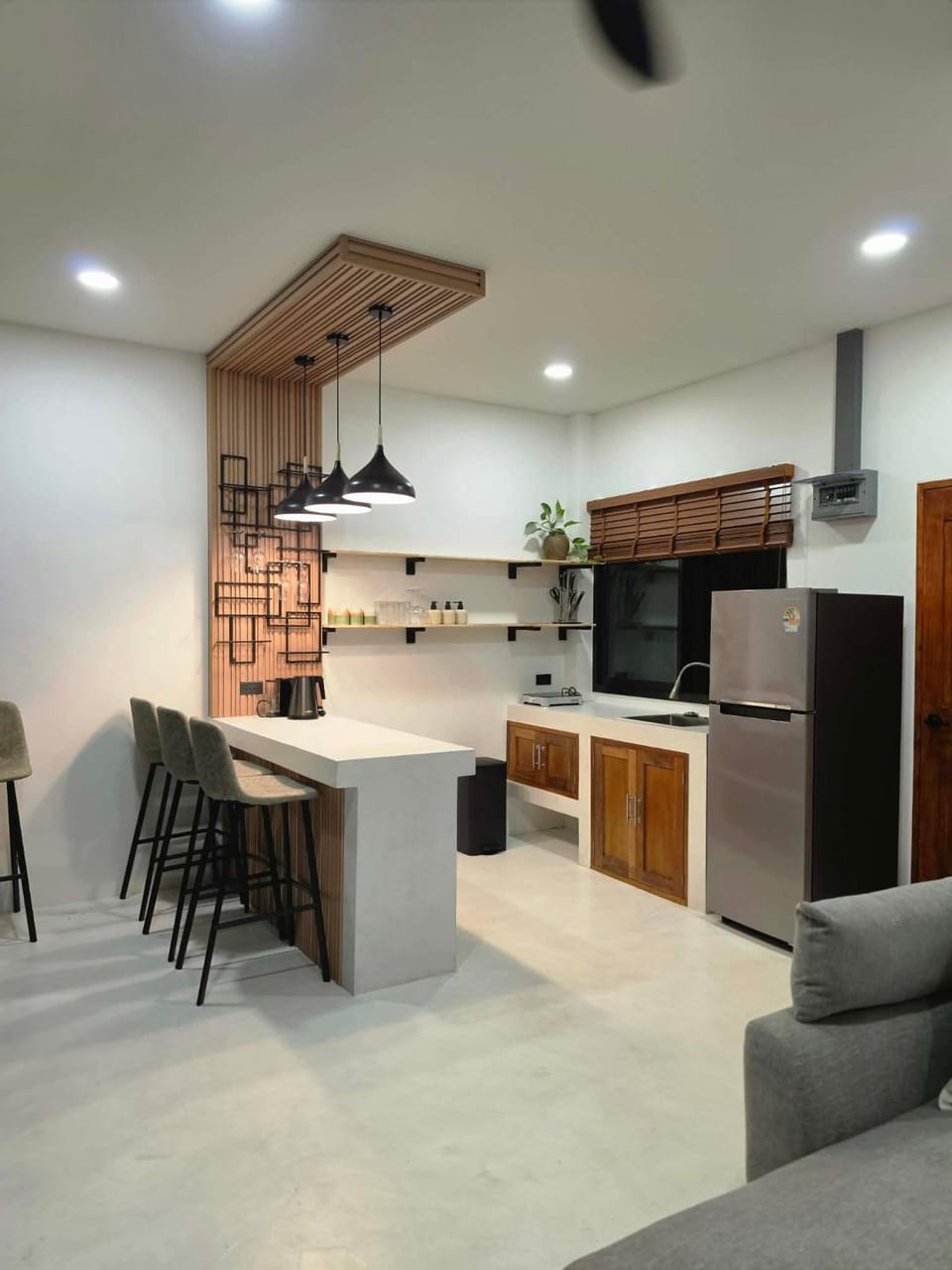 Kitchen or kitchenette, Dining area, minibar, stove