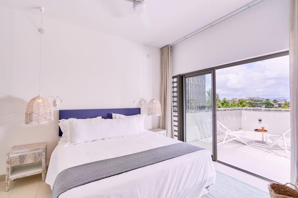 Bed, Balcony/Terrace, Bedroom