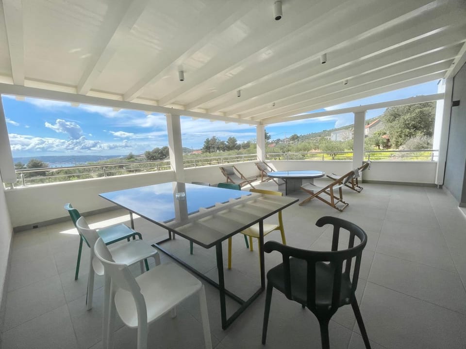 View (from property/room), Balcony/Terrace, Seating area