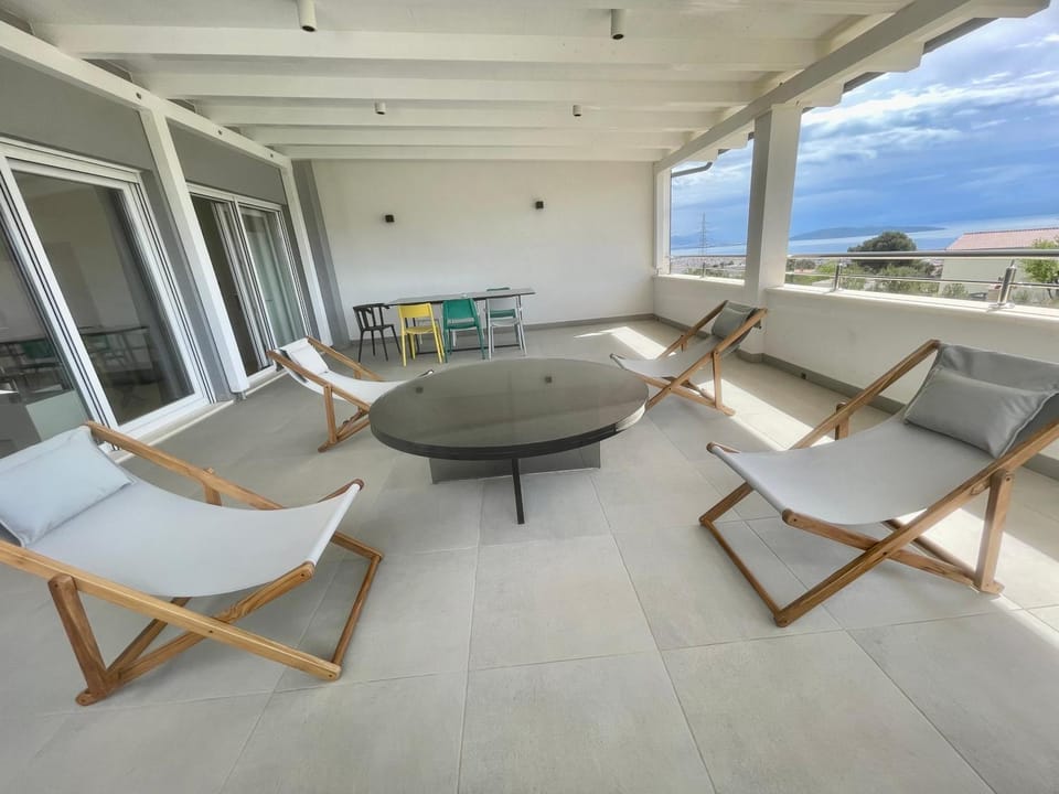 Balcony/Terrace, Seating area