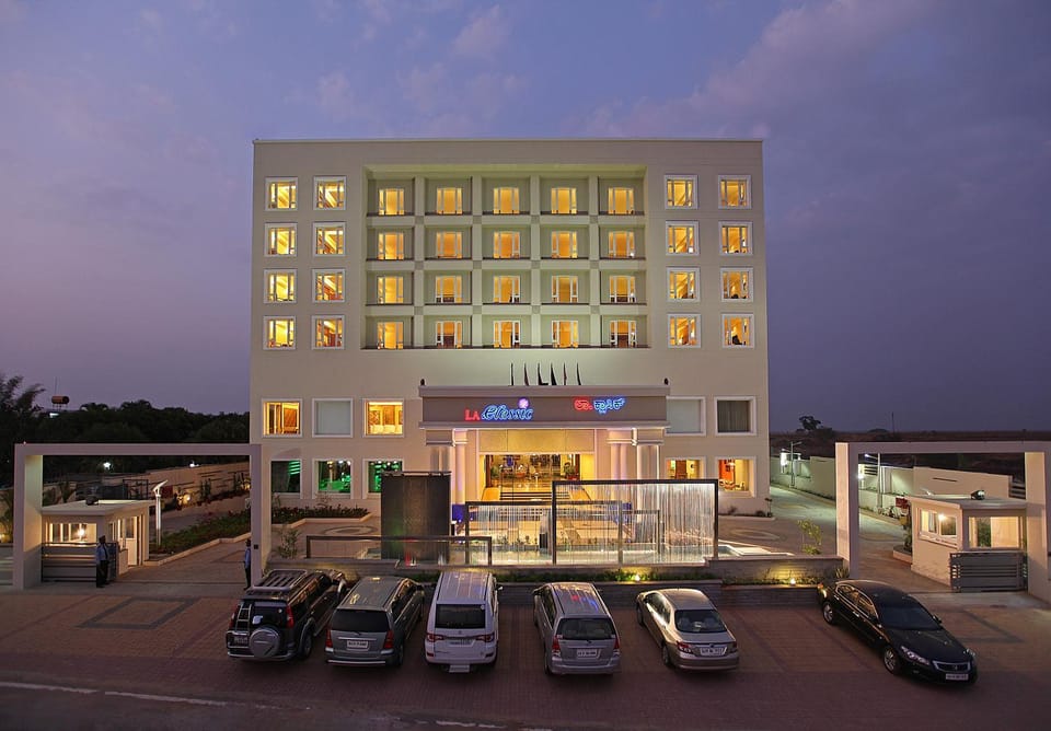 Facade/entrance, Street view