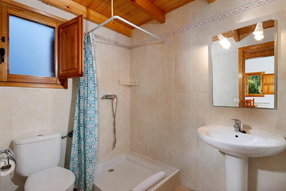 Bathroom, Decorative detail