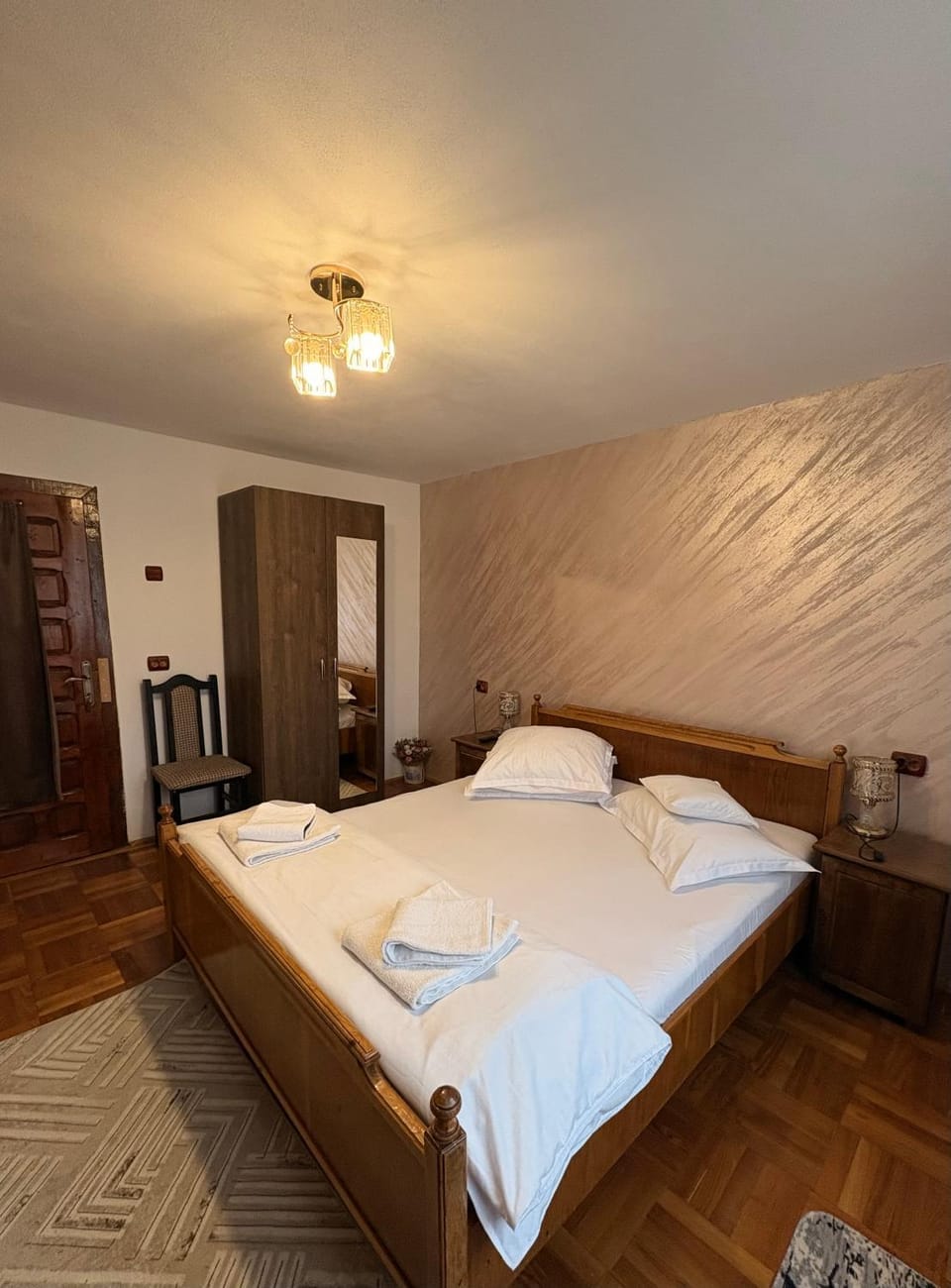 Pensiunea Angelica Bed and Breakfast in Romania