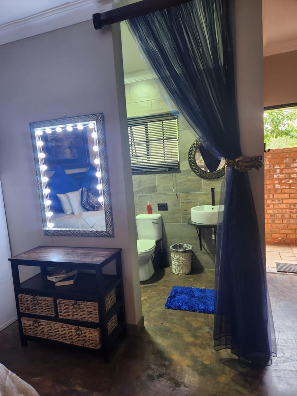 Suikerbosrant Sleep and go Bed and Breakfast in Pretoria