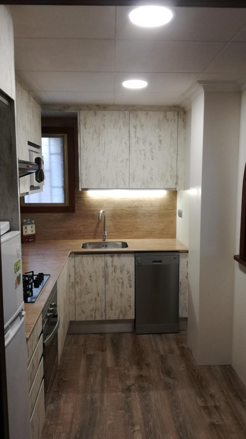 Kitchen or kitchenette