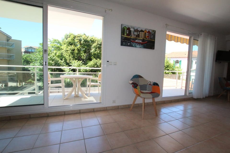 Property building, View (from property/room), City view, Garden view