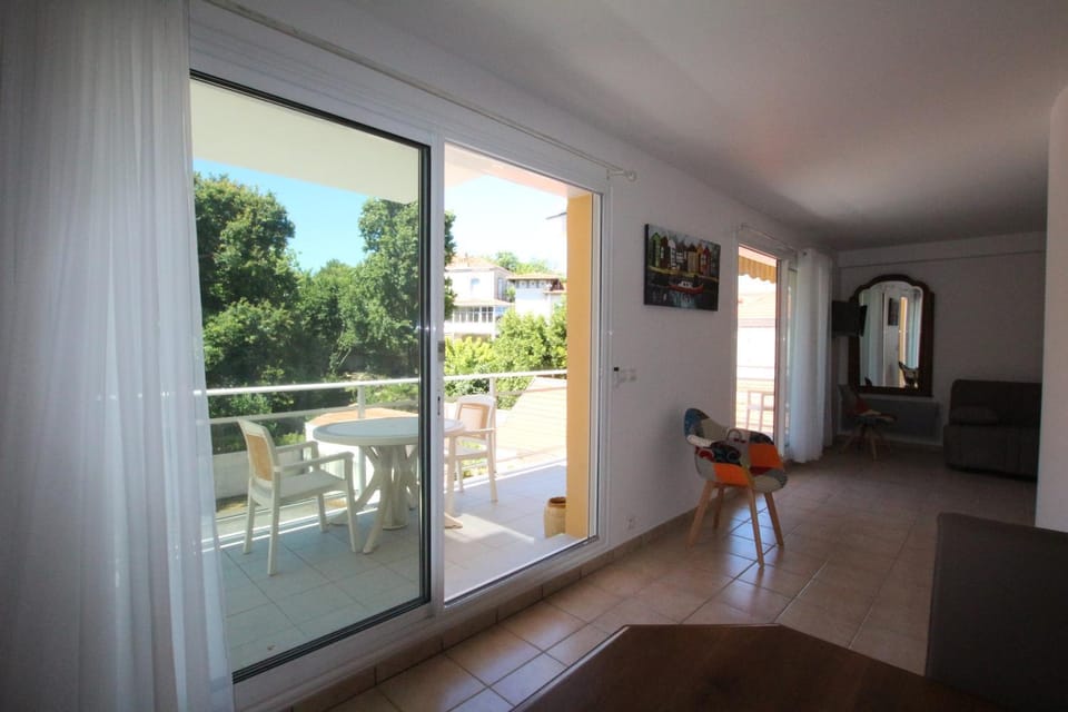 Patio, Balcony/Terrace, Area and facilities