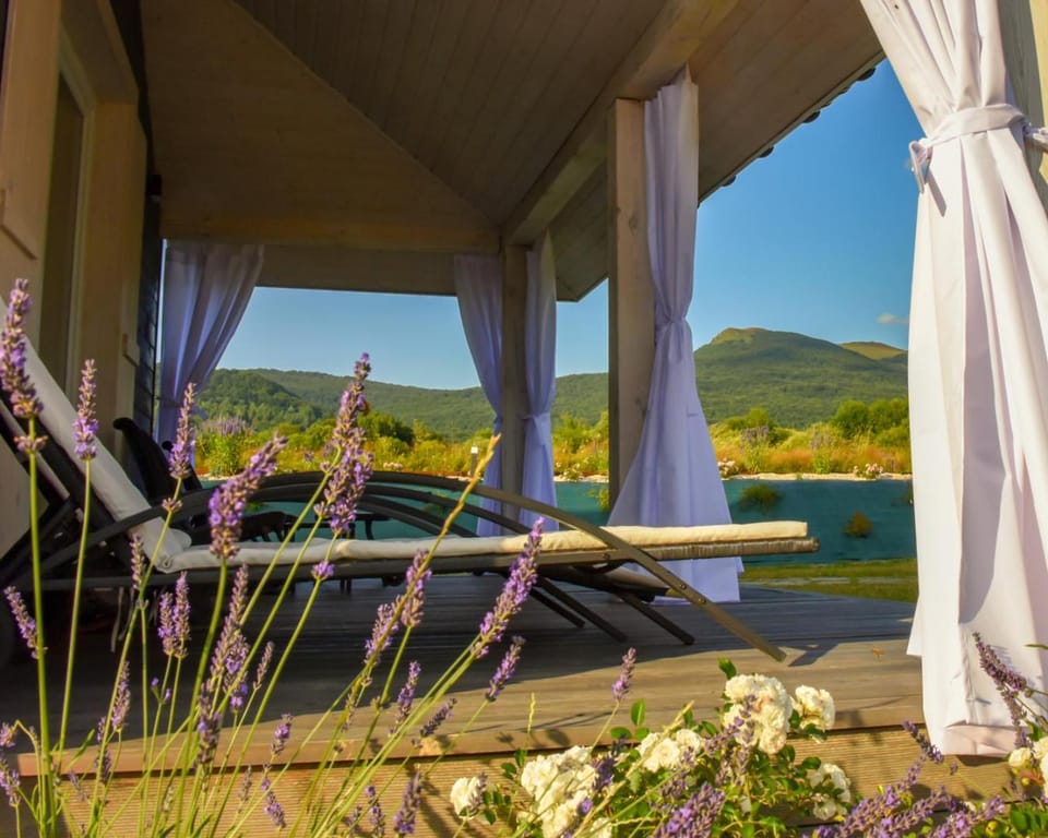 Balcony/Terrace, Mountain view