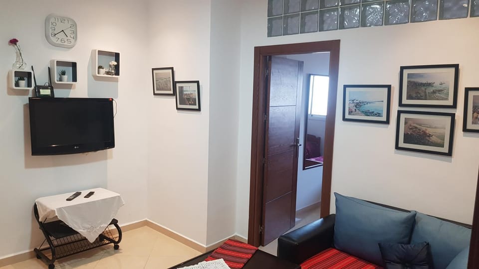 Communal lounge/ TV room, TV and multimedia, Living room