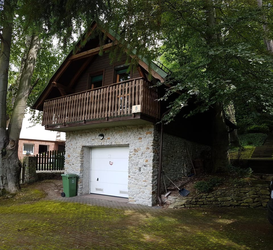 Chatka na Skalnej Nature lodge in Lower Silesian Voivodeship