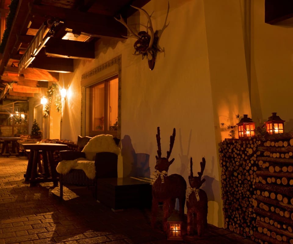 Balcony/Terrace, Decorative detail