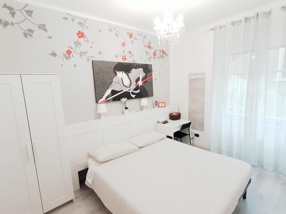 Bed, Other, Photo of the whole room, Decorative detail