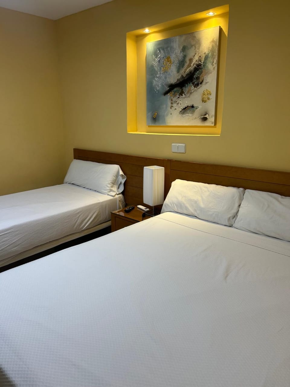 Hostal Aeropuerto Bed and Breakfast in Madrid