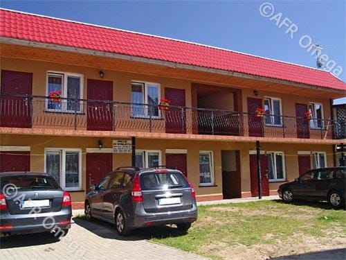 Facade/entrance, Floor plan