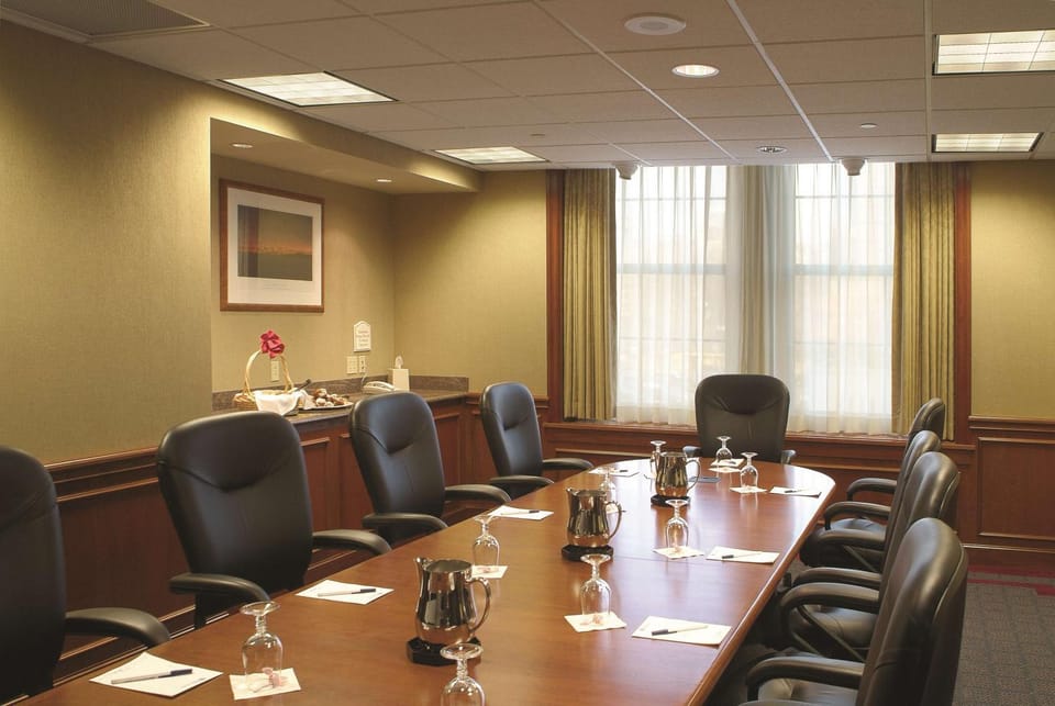 Meeting/conference room