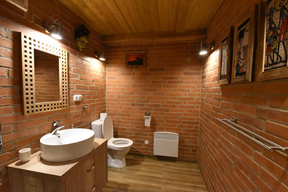 Toilet, Bathroom