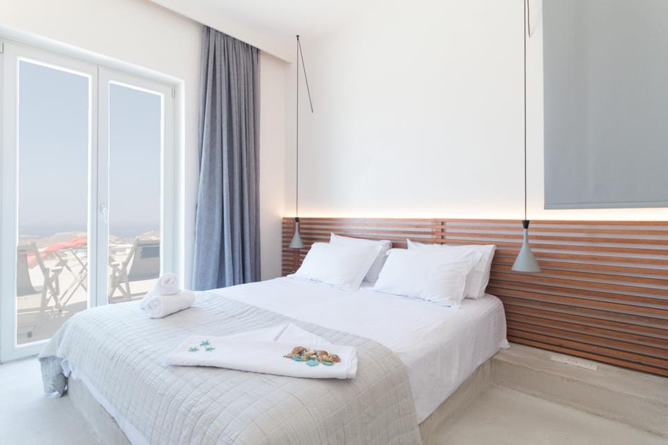 Bed, Photo of the whole room, Bedroom, Sea view