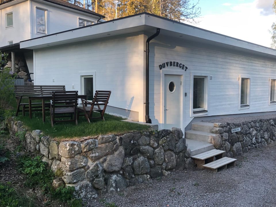 Property building, Patio, Facade/entrance
