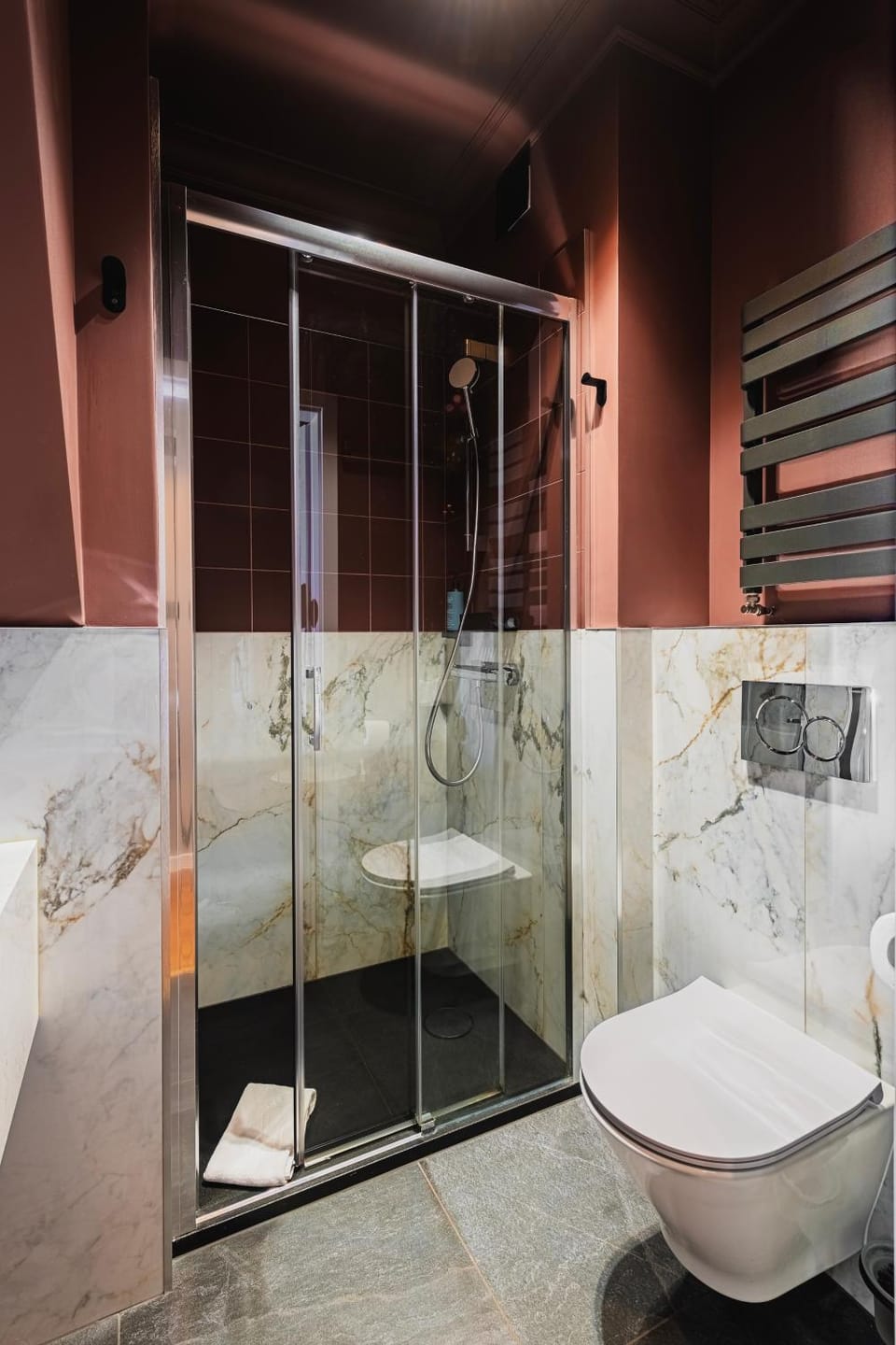 Shower, Toilet, Bathroom