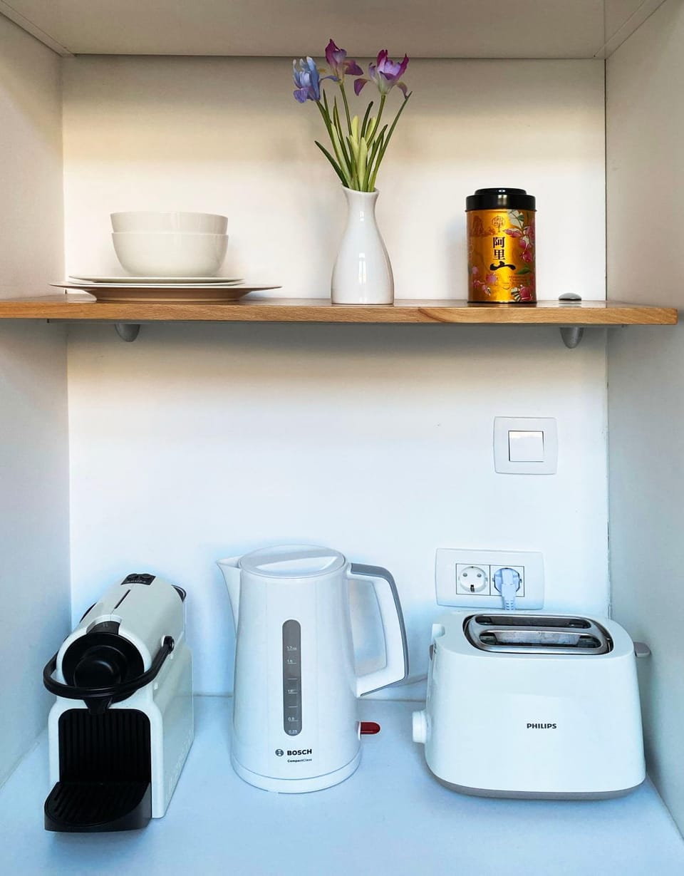 Coffee/tea facilities