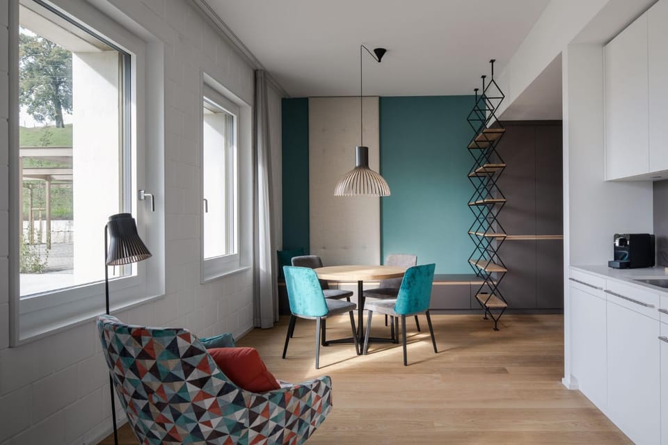 Coffee/tea facilities, Seating area, Dining area