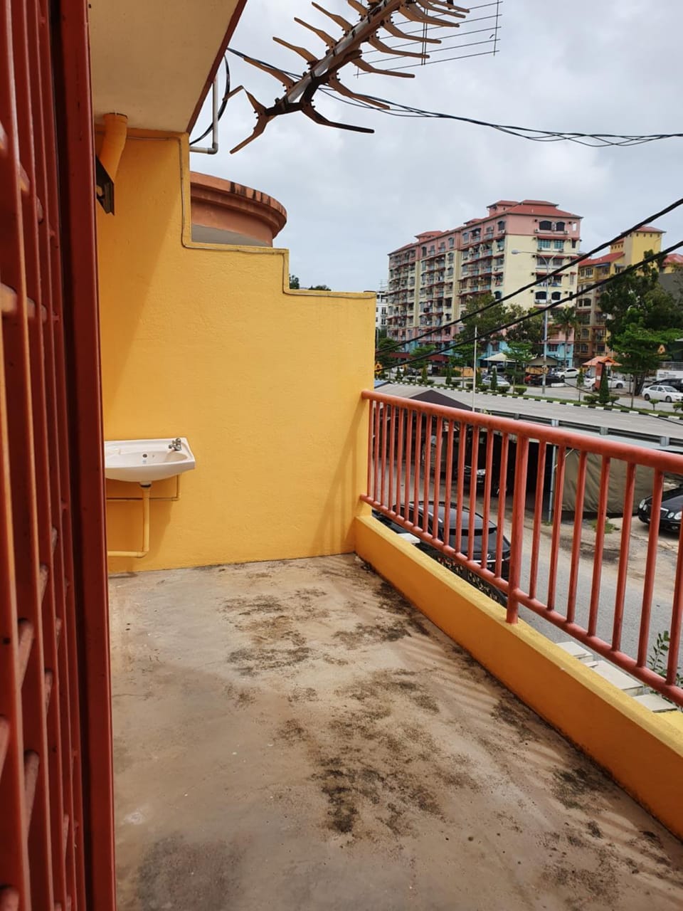 Property building, Balcony/Terrace