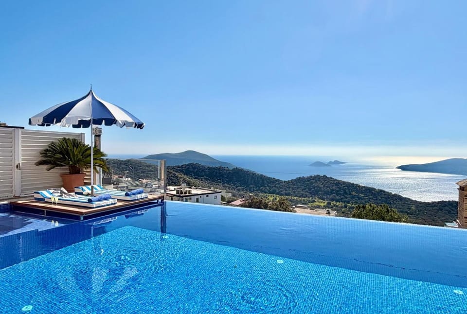 Natural landscape, View (from property/room), Sea view, Swimming pool
