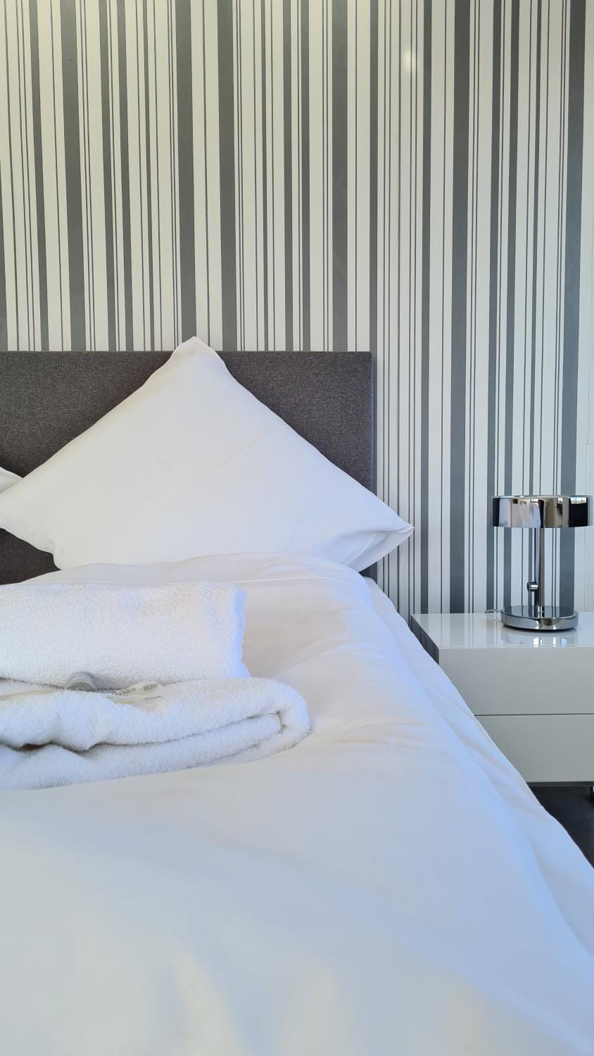 Bed, Photo of the whole room, towels