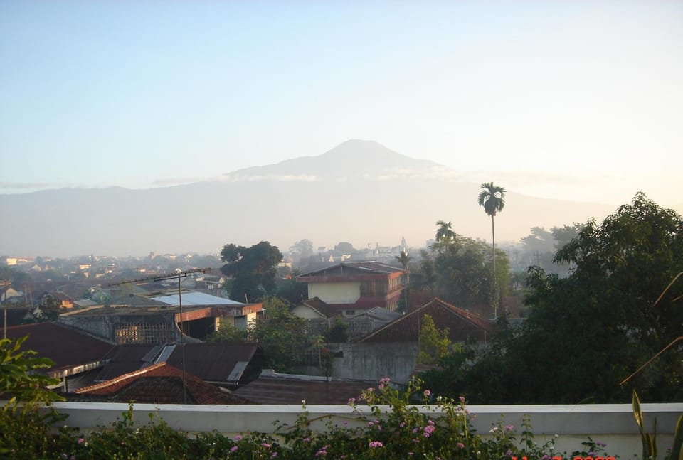 City view, Mountain view