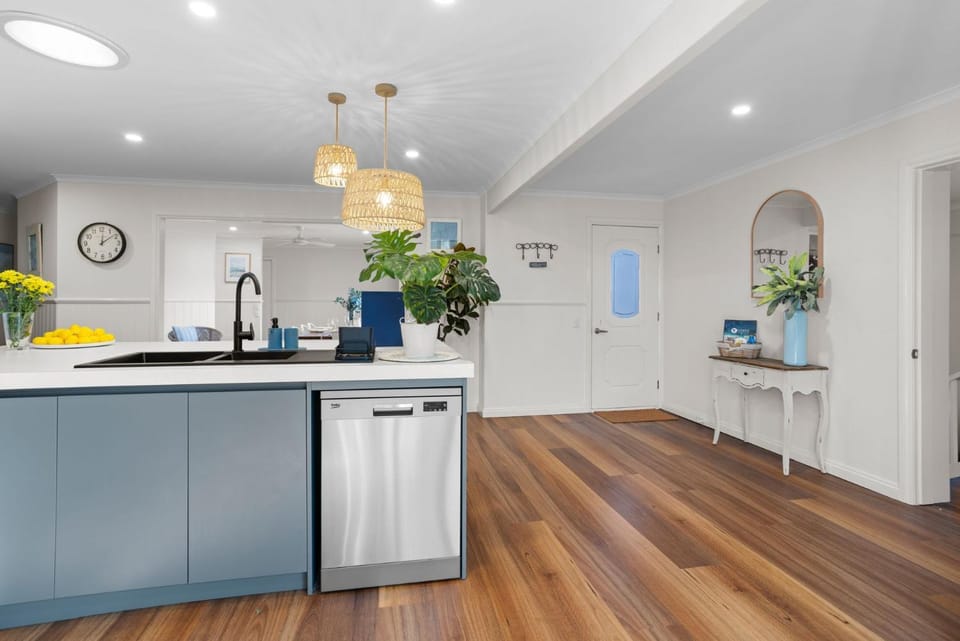 Sea Ranch House in Melbourne
