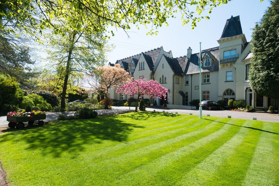 Glen-Yr-Afon House Hotel Hotel in Wales