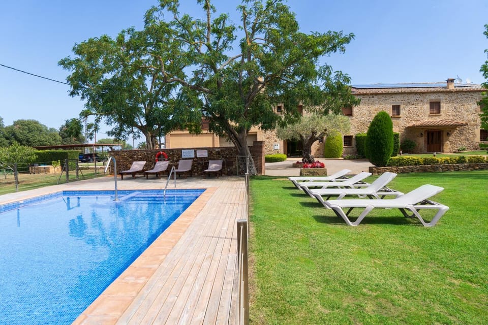 Property building, Garden view, Swimming pool