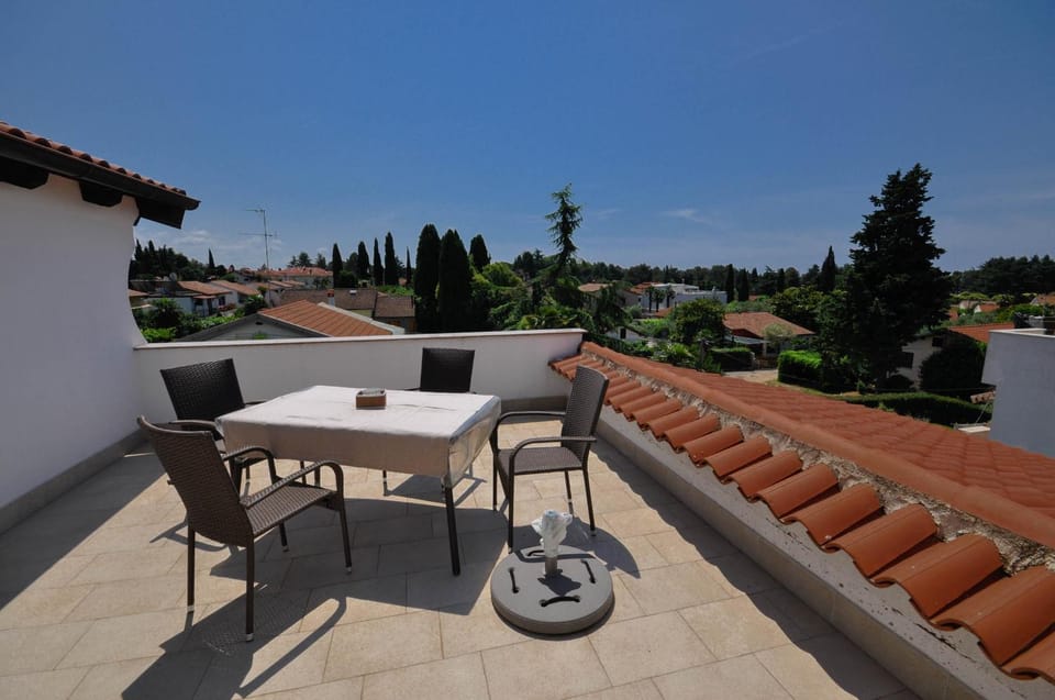 Vera Apartment in Novigrad