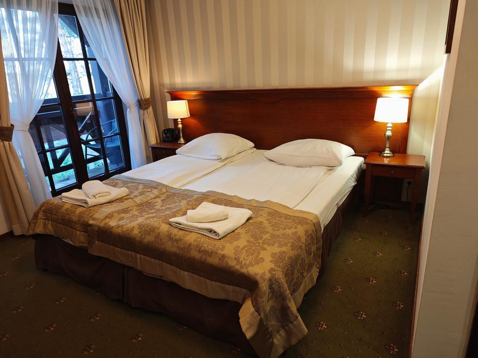Bed, Photo of the whole room