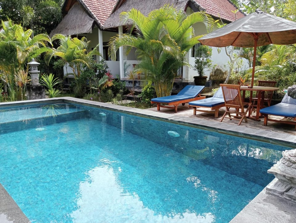 Japa Bungalow Campground/ 
RV Resort in Nusapenida