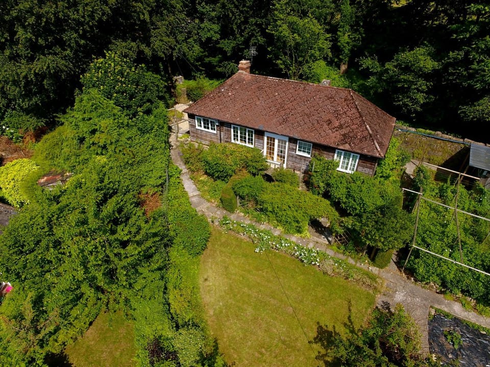 Property building, Natural landscape, Bird's eye view, Garden, Garden view