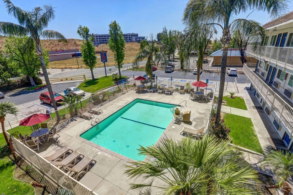 Pool view, Swimming pool