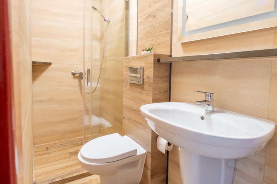 Shower, Toilet, Bathroom