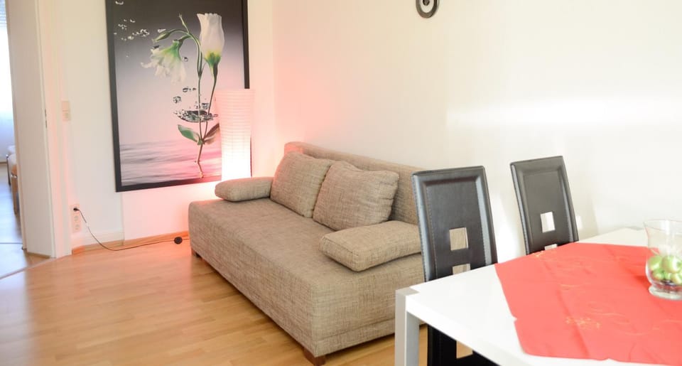 Living room, Photo of the whole room