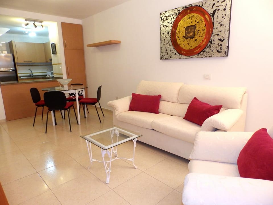Living room, Dining area
