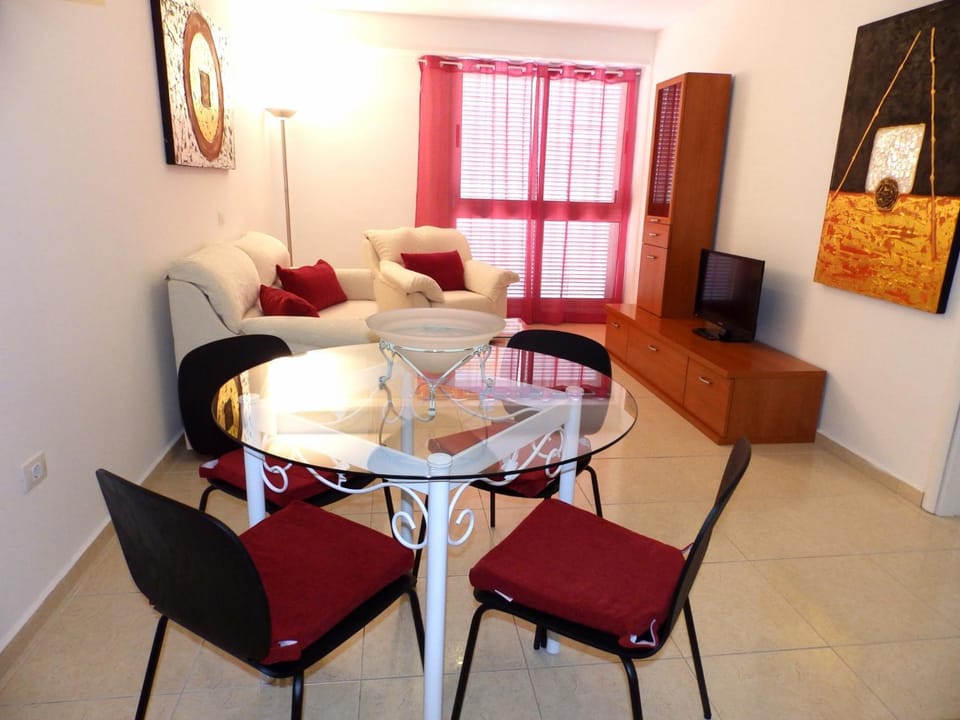 Living room, Dining area