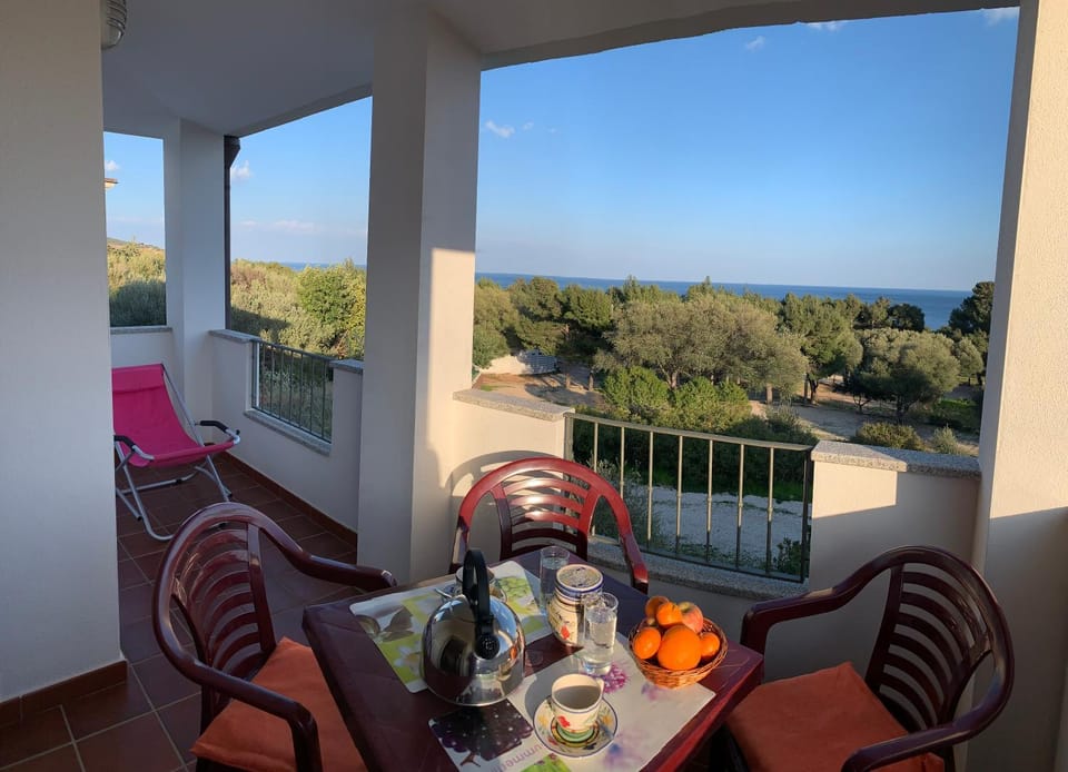 Balcony/Terrace, Living room