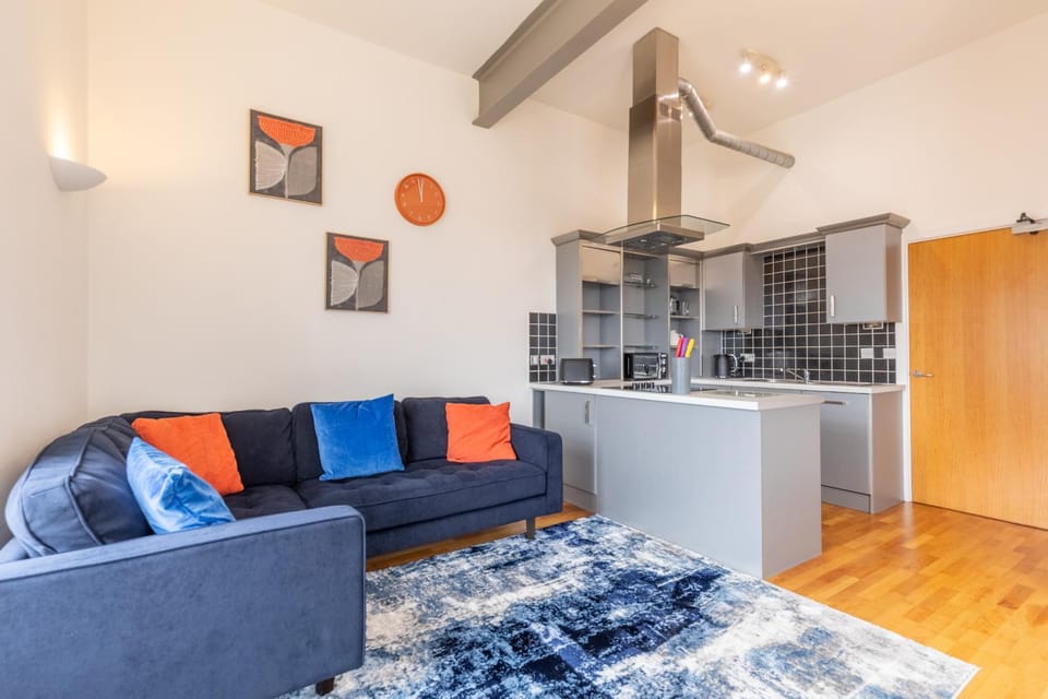 Communal lounge/ TV room, Living room