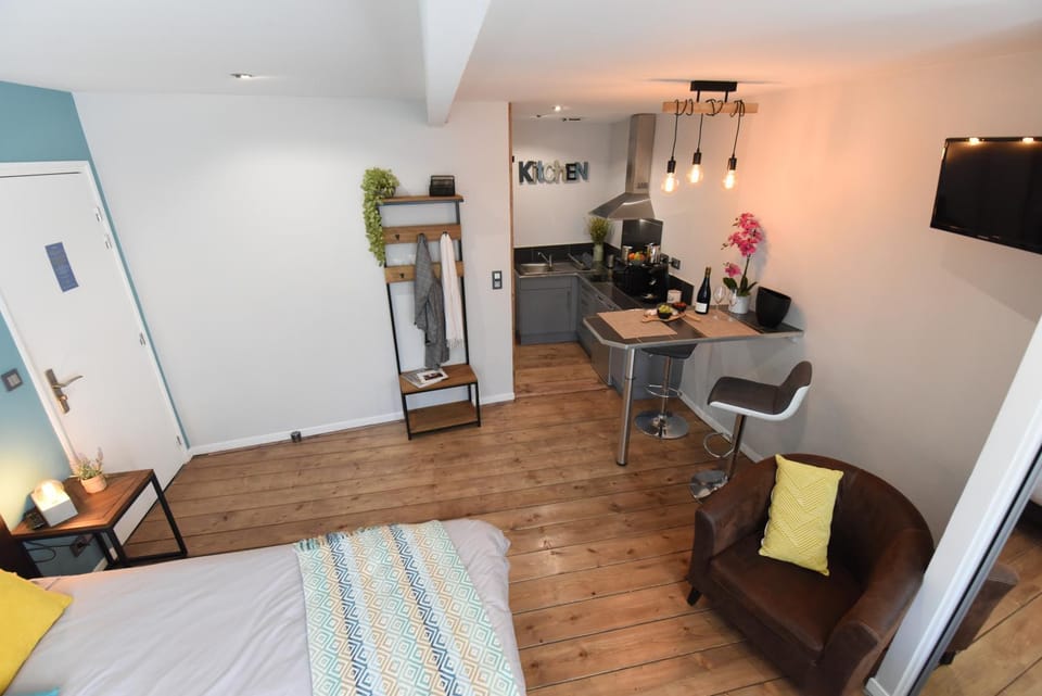 Studio 86 - Climatisation & proche centre-ville- 2 personnes - BnB Epernay Apartment in Epernay